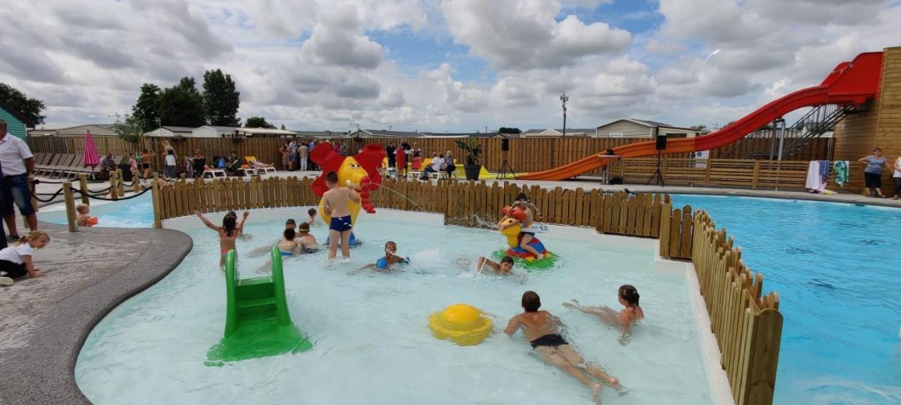 Camping Et Gite La Garenne De Moncourt Baie Somme Рю Экстерьер фото